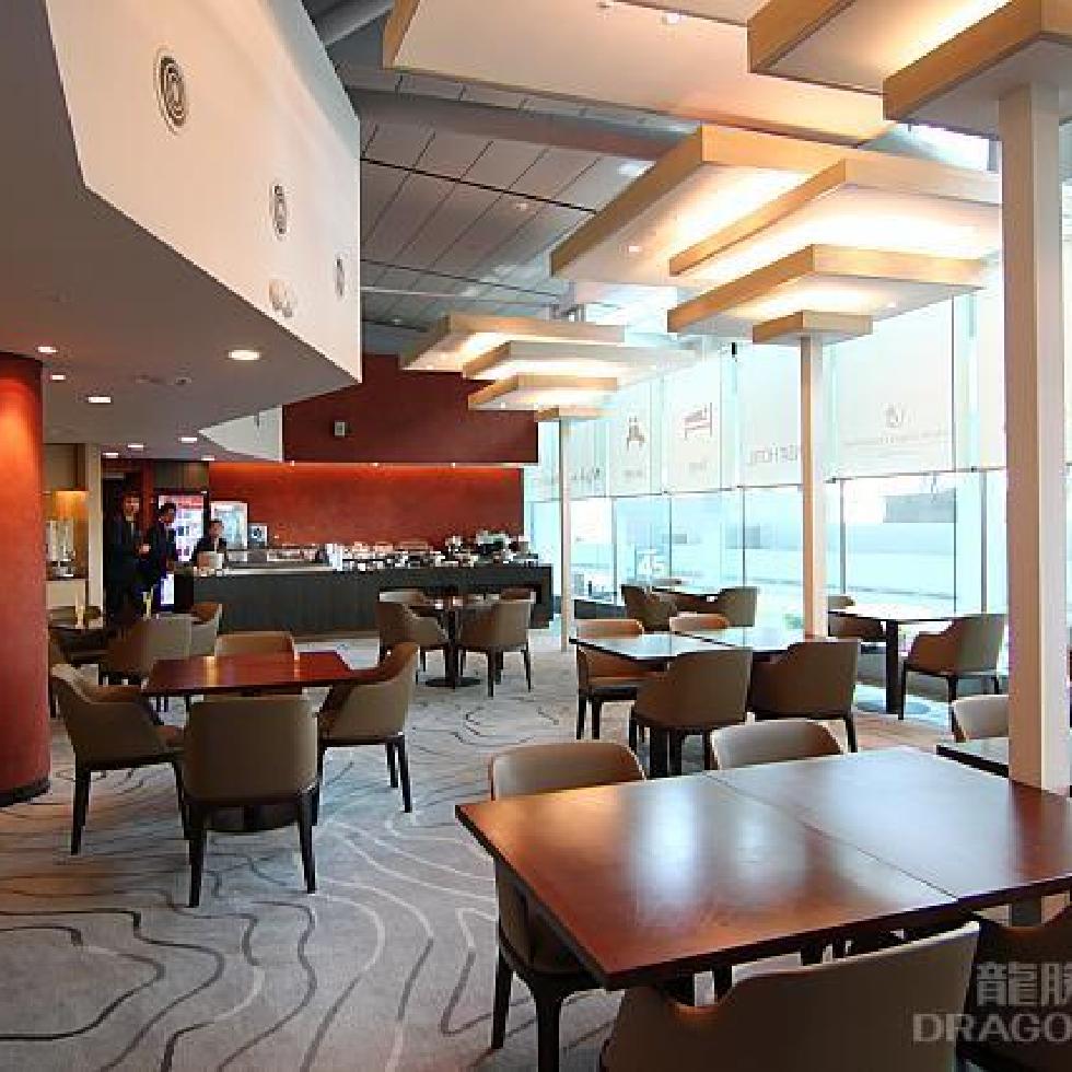 Matina Lounge East Wing | Terminal 1 - interior view 2